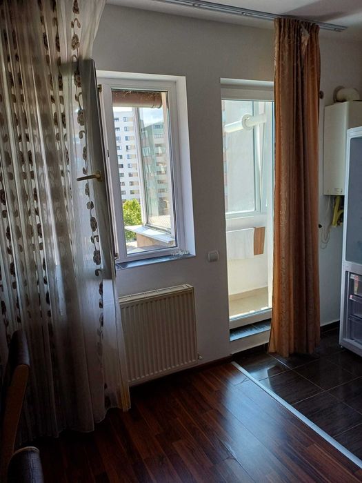 Vand apartament doua camere