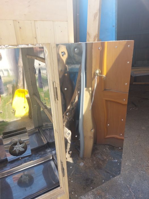 Продам коптильню .