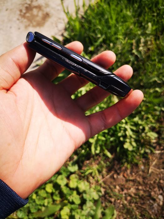 Моторола v3 срочно