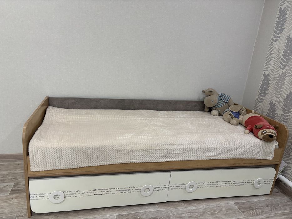 Продаю детский гарнитур