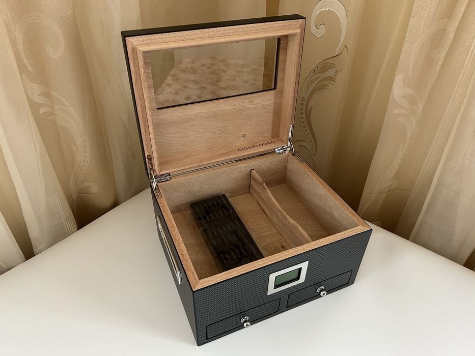 Хумидор за пури – капацитет до 45 пури, дигитален хигрометър