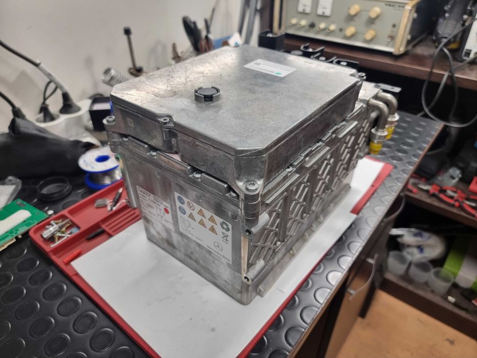 Mercedes W205 W213 W222 W223 W257 Ремонт на хибридна батерия