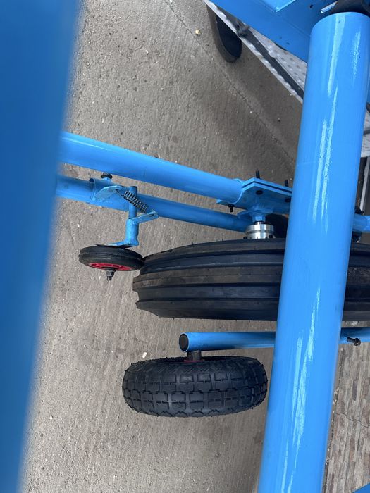 Masina intins folie si banda picurare NOUA