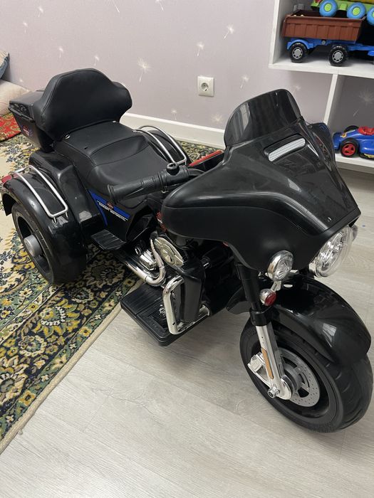 Детская машинка