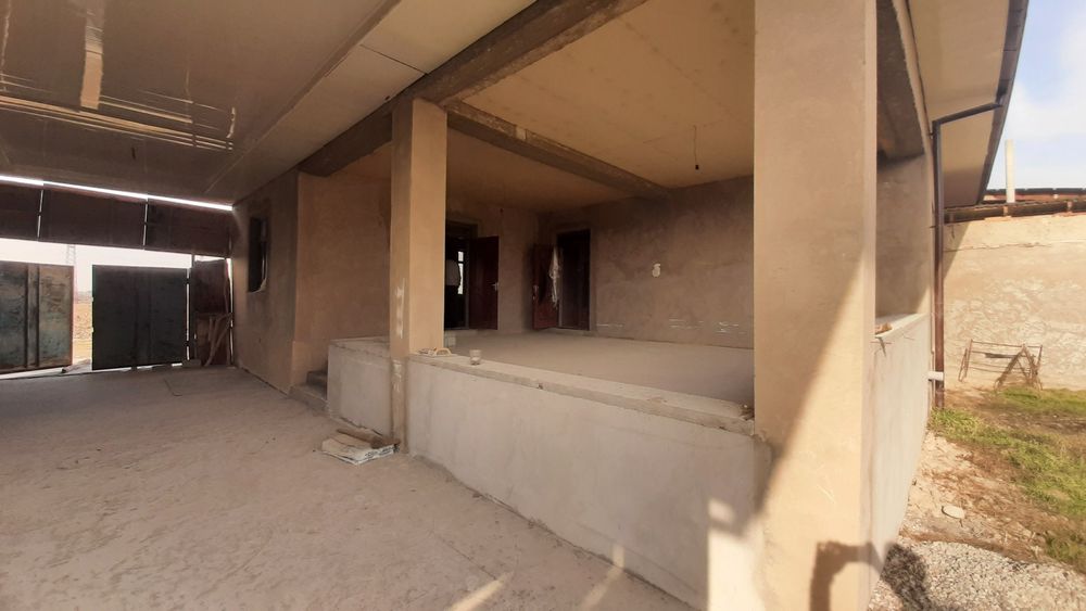 Уй сотилади 8 соток 4 хонали