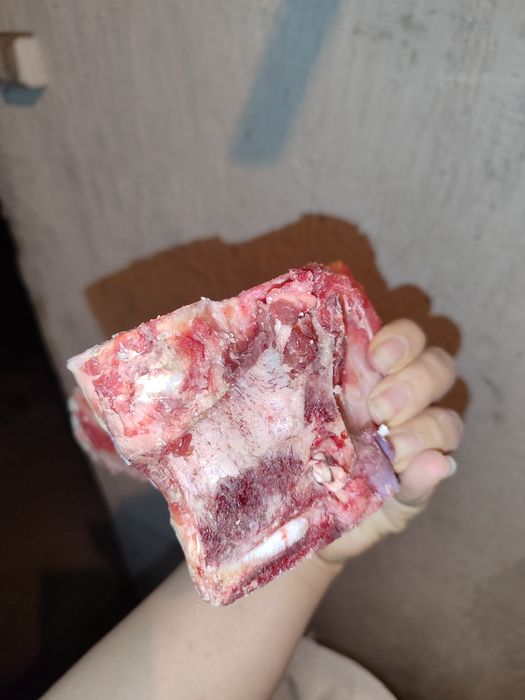 Кости говяжие. Мясо .
