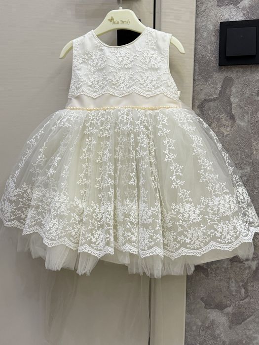 Платье на девочку