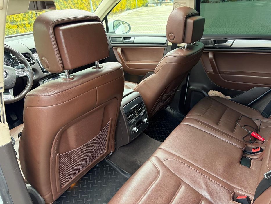 Vând vw touareg an fabricație 2013