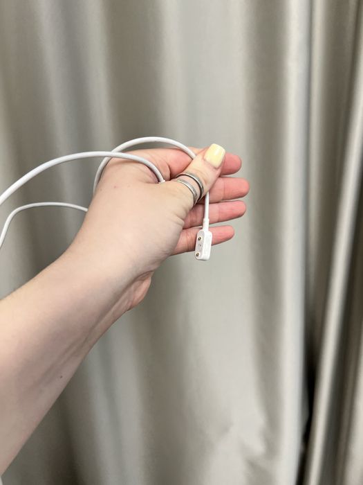 Продам часы Huawei watch fit