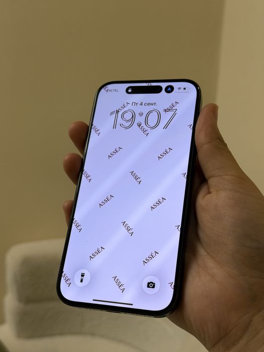 Продам  Iphone  15pro