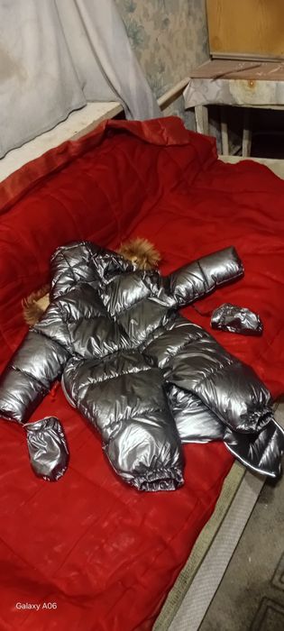 Продам Кобинезон детский Prada