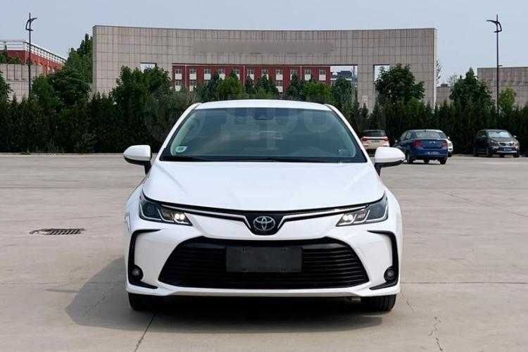 Tayota Carolla  yiliga 10% dan naxtga xarid qiling