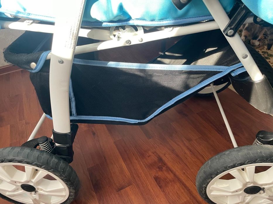 Продам коляску детскую Jovany plast