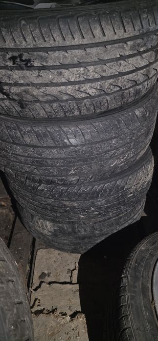 De Vanzare 2 seturi de roti pentru  HONDA