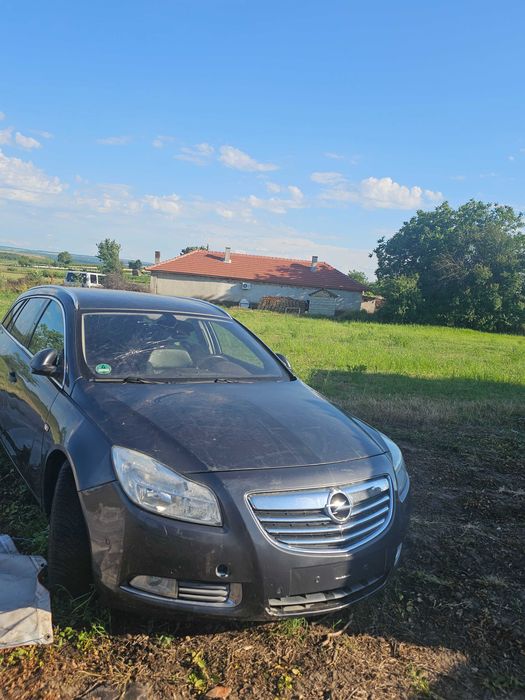 Opel insignia 2012 biturbo