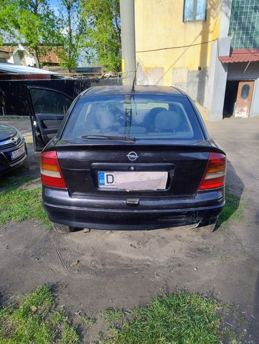 Vand / dezmembrez OPEL ASTRA G 2004