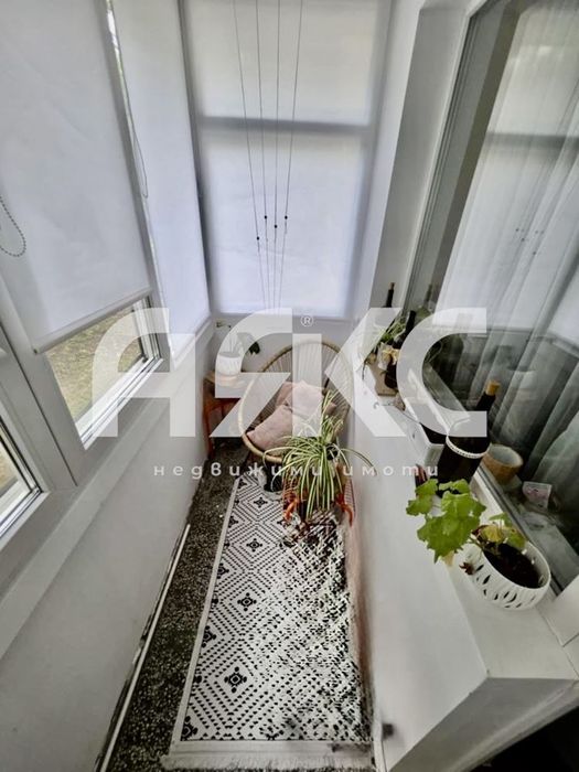 Продава се Тристаен апартамент в София, Мусагеница - 76 кв.м за 2416 €/кв.м - Снимка #2