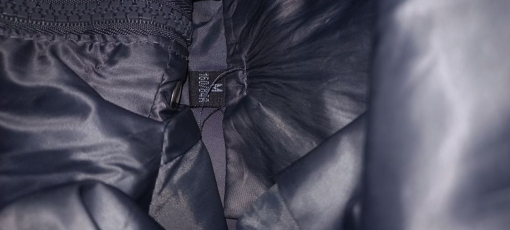 Женская куртка продам