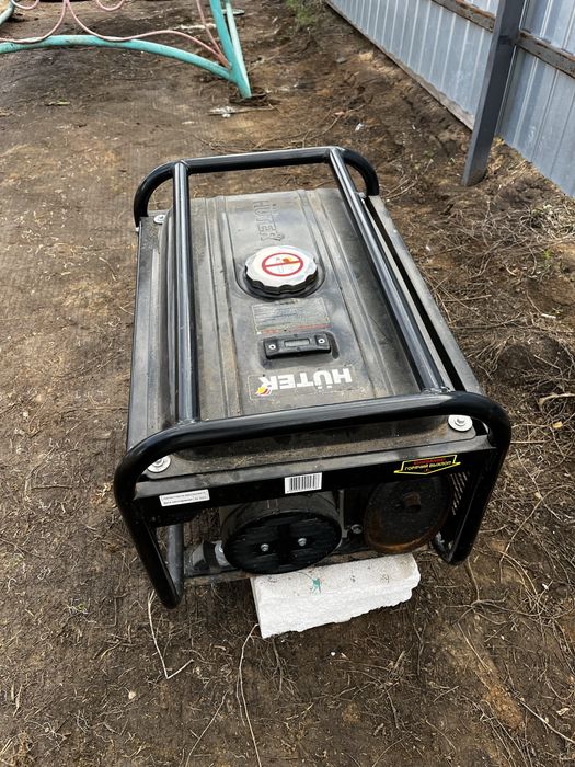 Продам генератор почти новый