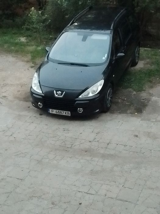 Продавам Пежо 307 хди дизел