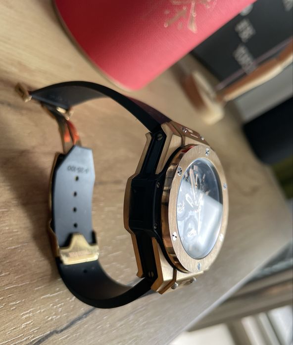 Часовник Hublot Limited Edition
