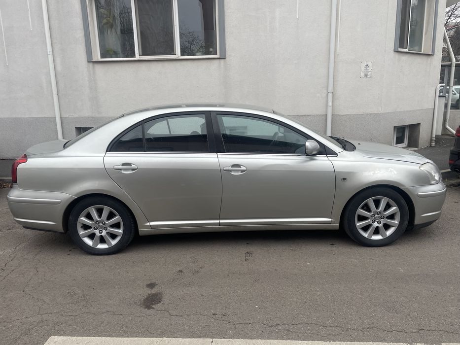 Toyota avensis t25 1.8 vvt-i