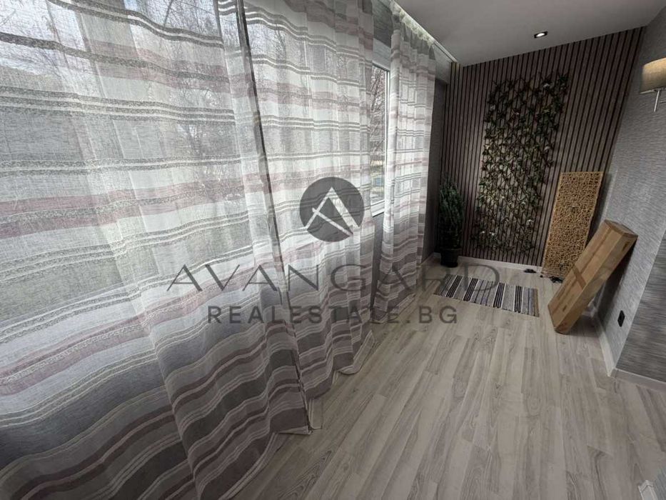 Продава се Тристаен апартамент в Пловдив, Кършияка - 78 кв.м за 1045 €/кв.м - Снимка #8