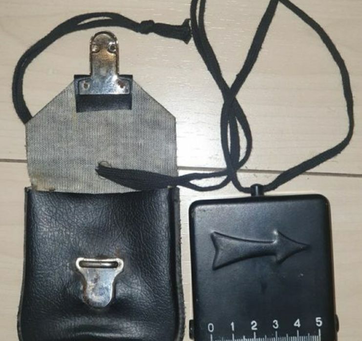 Busola militara romaneasca  tip iIOR B1-69 de stoc noua
Completa busol