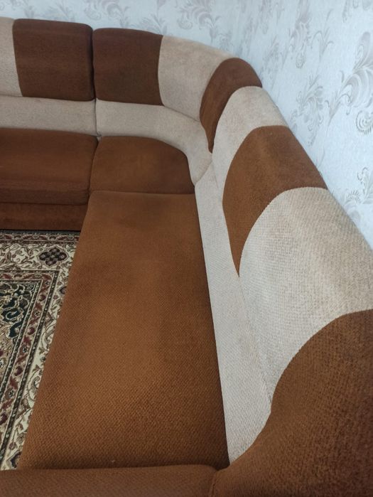 Продам Диван Уголок