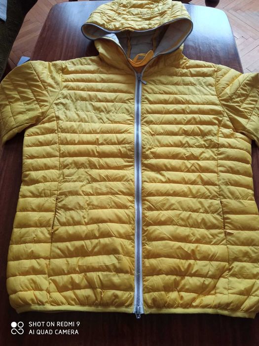 Продавам пролетно-есенно яке ново