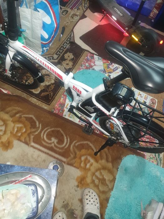 Bicilete electrice pliabile tip urban