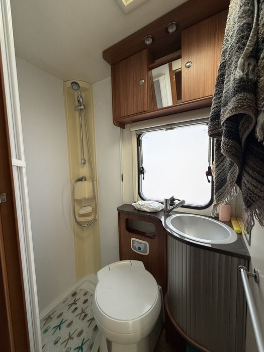 Vând autorulotă Fiat