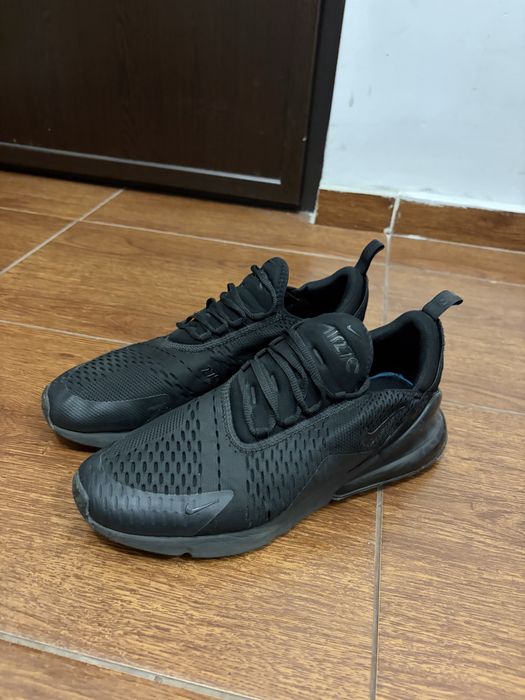 Adidasi Nike 270 negrii