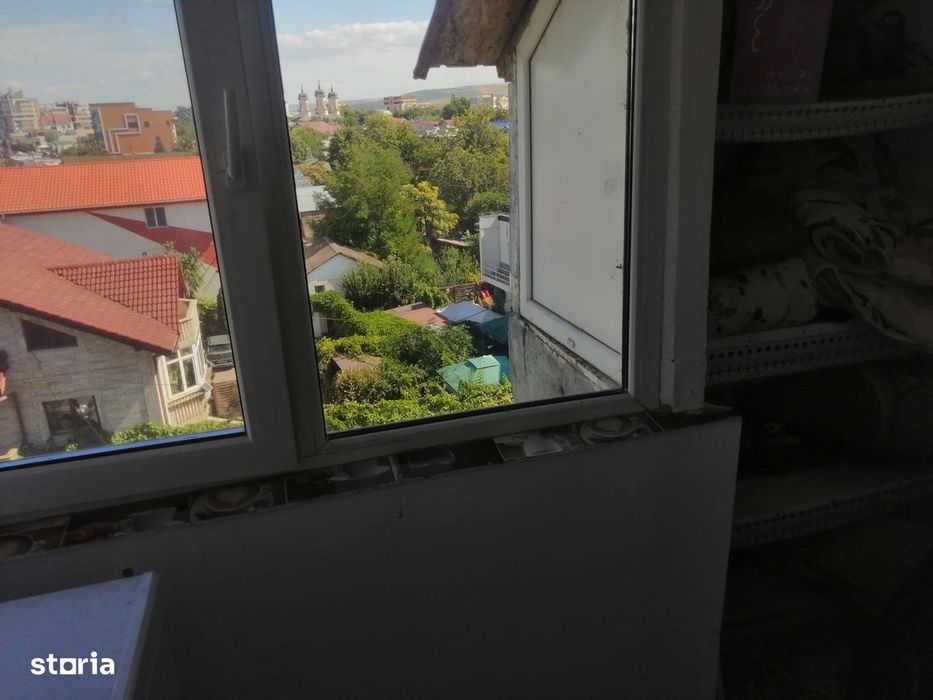 3 camere, mobilat și utilat, centrala proprie, bloc 1989, stradal