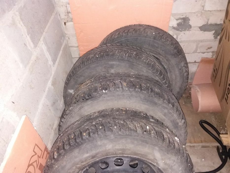 Комплект зимних колёс в сборе..