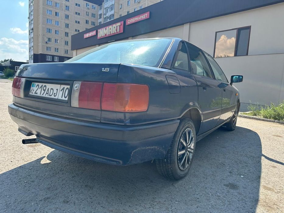 Продам машину ауди 80