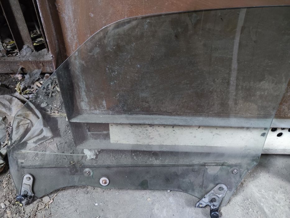 Стёкла Subaru Forester