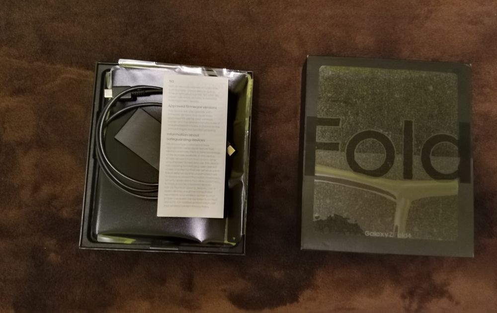 Samsung galaxy z fold 4 12/512 гб