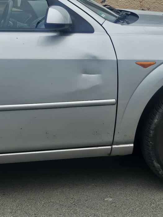 Vând ford Mondeo 1.8 benzina