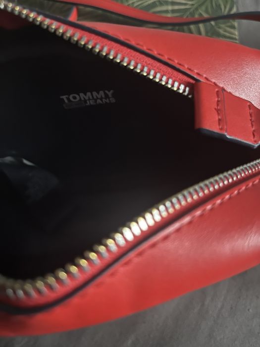 чанта Tommy Jeans