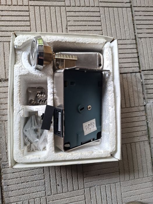 Замок с сигналкой новый