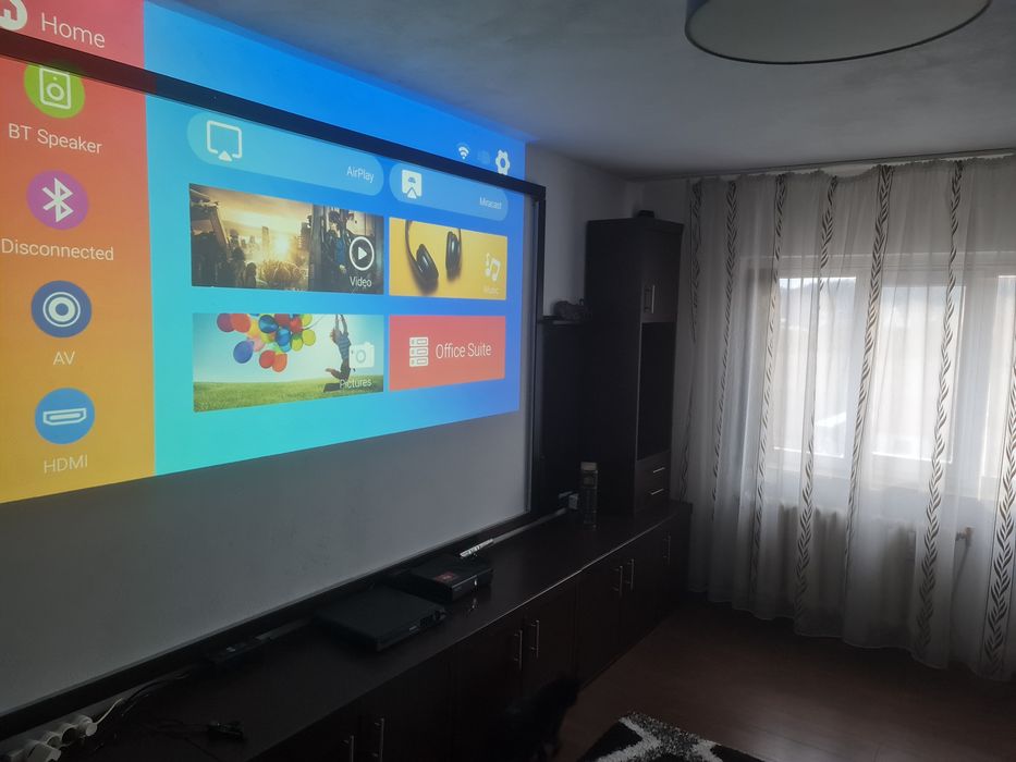 Videoproiector led full hd nativ