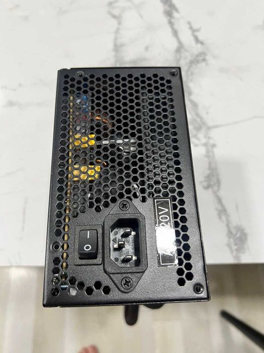 Блок питания Huntkey CP5000 HK500-57GP 500W