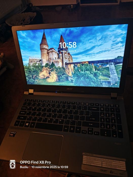 Laptop Acer Aspire V5 552
