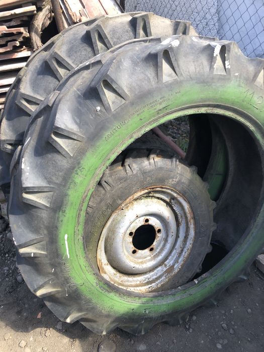 Cauciucuri de tractor