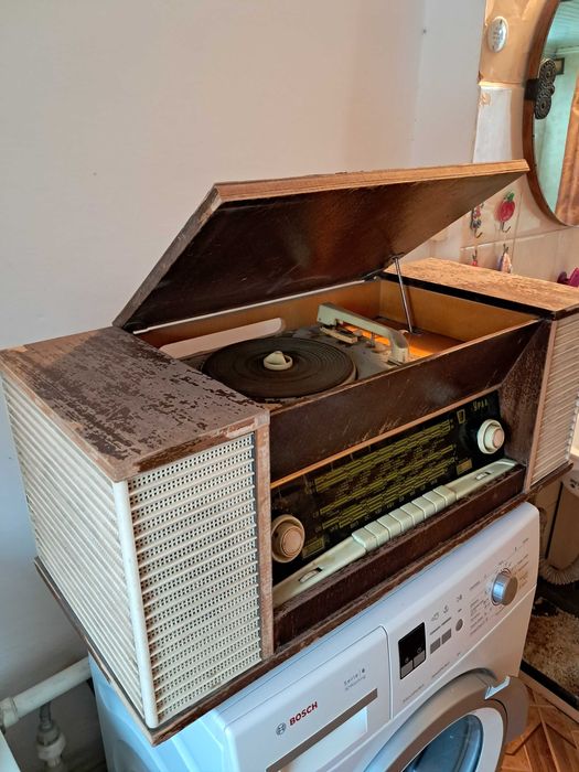 Радиола ламповая Урал 1963г. Для декора