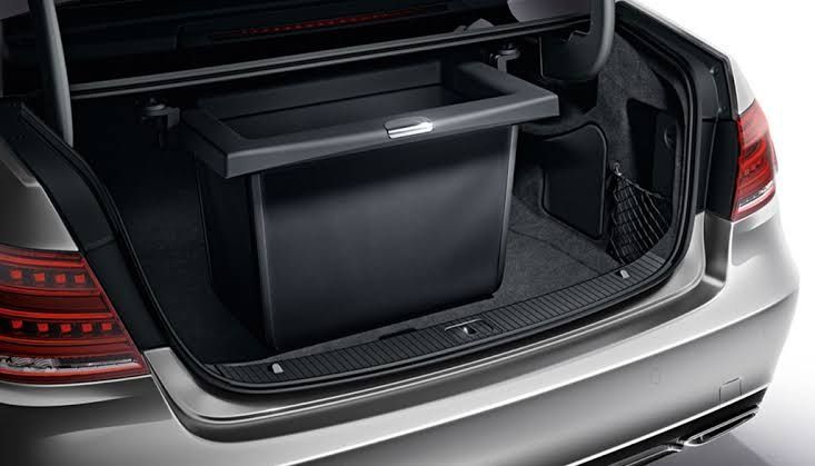 Кутия за багажник W212/W218