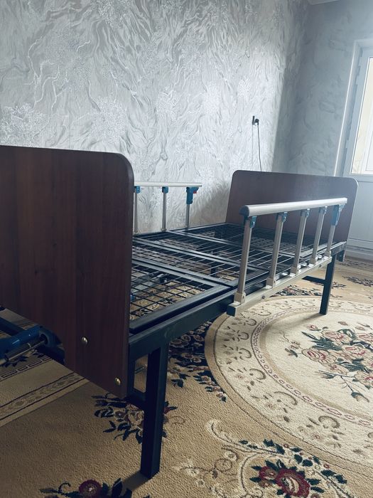 Медицинский кровать