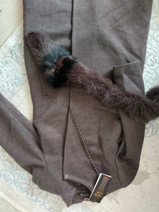 Продам пальто весна осень.