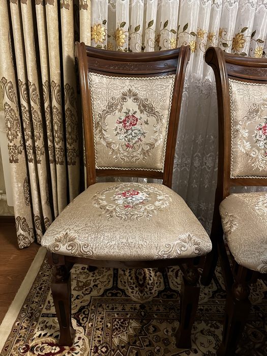 Стол стул комлект мехмонхонага сотилади